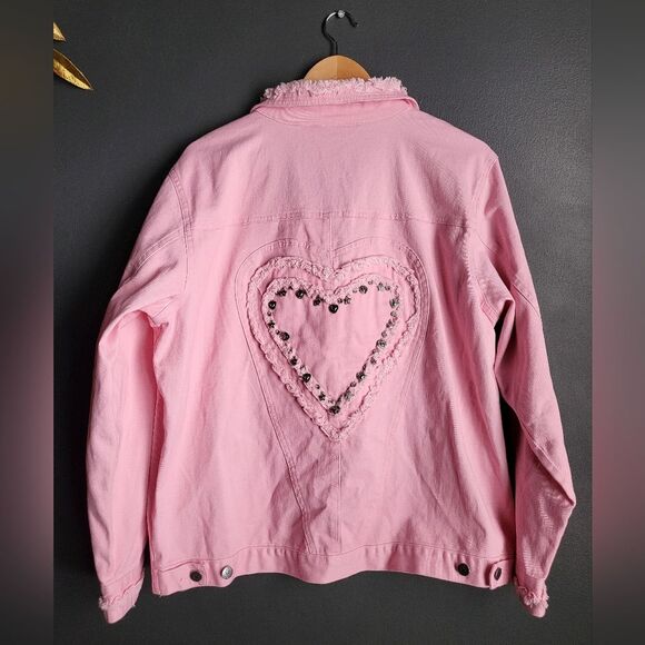 Pink Trucker Jacket Heart Star Charm Embellished  Cotton Blend Size L Quaker NWT - Picture 1 of 14